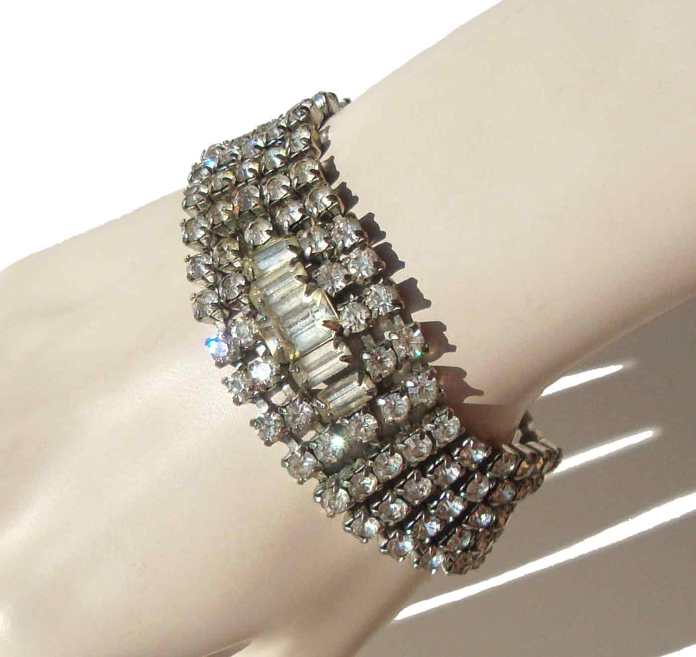 Clear rhinestone cuff style bracelet flexible size 1950s 1960s silver metal